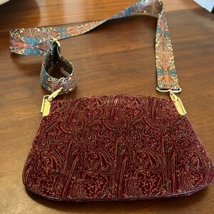 Super cute vintage Paisley Crossbody bag 1970s